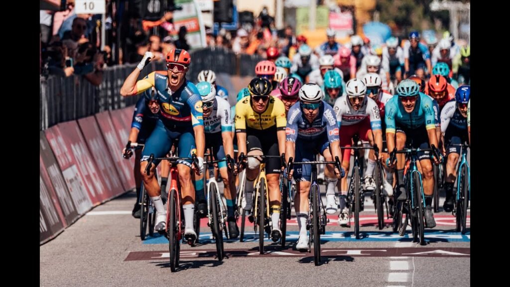 JONATHAN MILAN Giro dItalia Stage 4 Trek Race