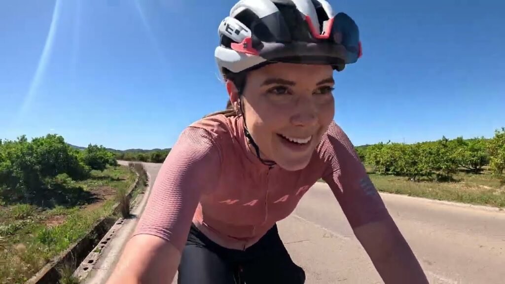 ANOTHER HILLY DAY IN SPAIN CYCLING SOLO 200KM TRAINING