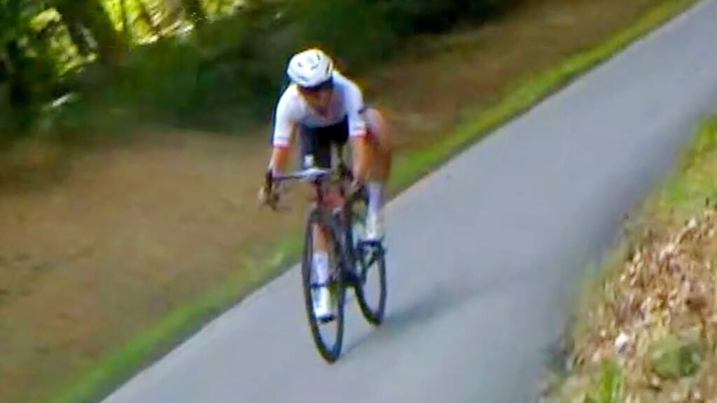 Kasia Niewiadoma INSANE Descent Attack Risks All Tour de