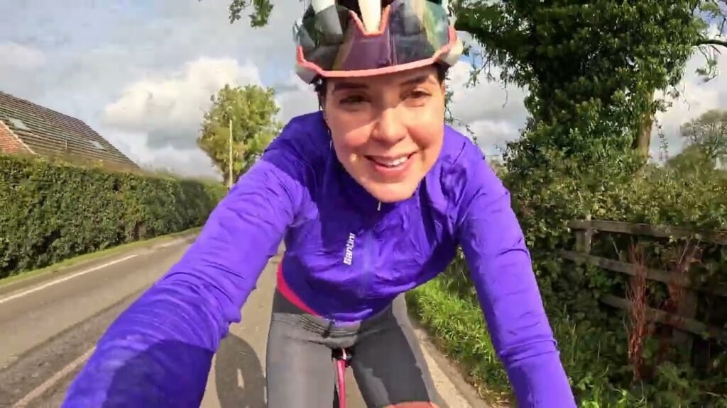TIPS TO KEEP MOTIVATED TO CYCLE IN THE WINTER MONTHS