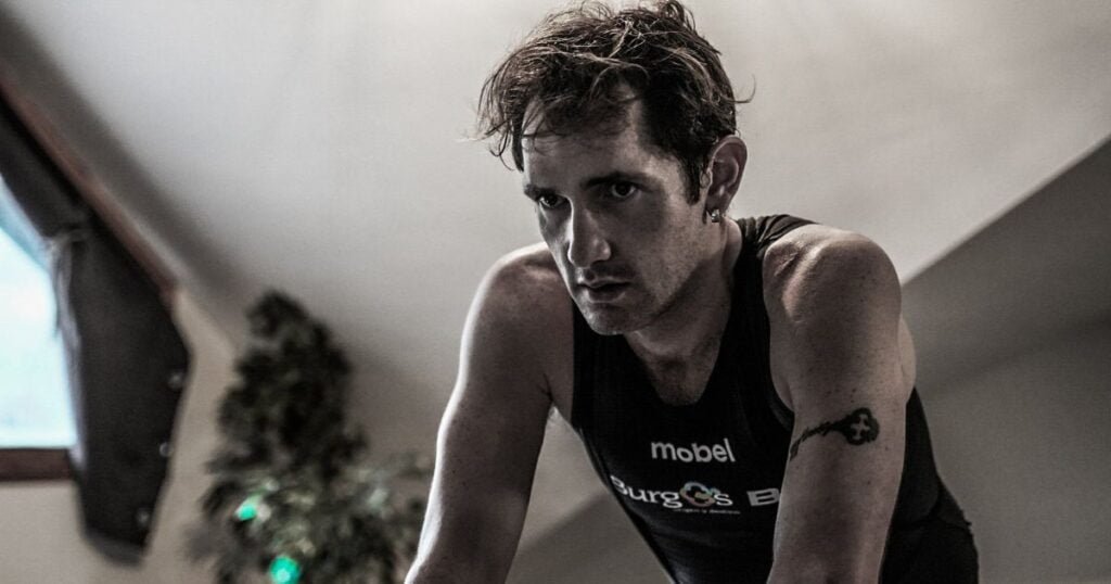 El ciclista Willie Smit sube el listón y acumula 1,000 km en un solo entrenamiento de Zwift 1 El ciclista Willie Smit sube el liston y acumula 1000 km en un solo entrenamiento de Zwift Ciclo News