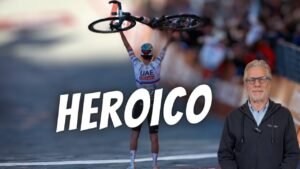 POGACAR SE RECREA EN STRADE BIANCHE