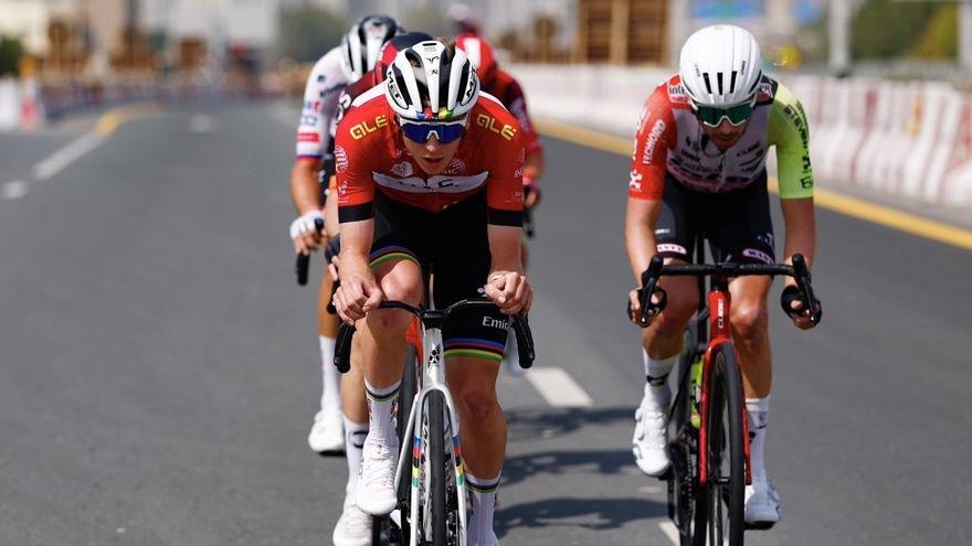 La nueva locura de Pogacar: ¡escapada en una etapa plana! 1 1740159373 La nueva locura de Pogacar ¡escapada en una etapa plana