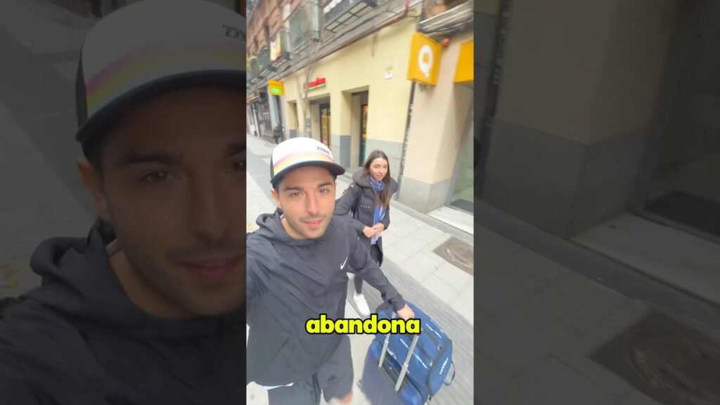 Hoy la señora se va a trabajar 1 Hoy la senora se va a trabajar